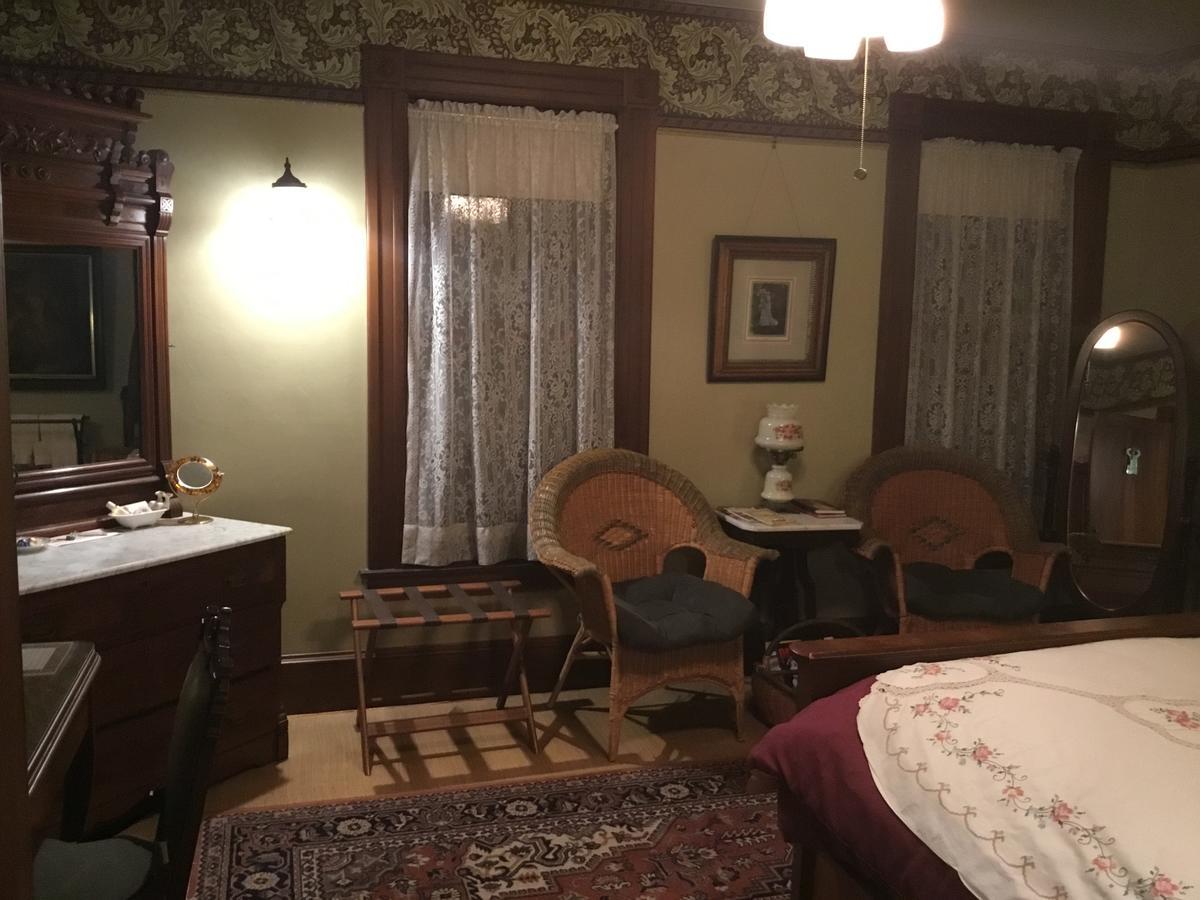 Allen House Inn Amherst Buitenkant foto