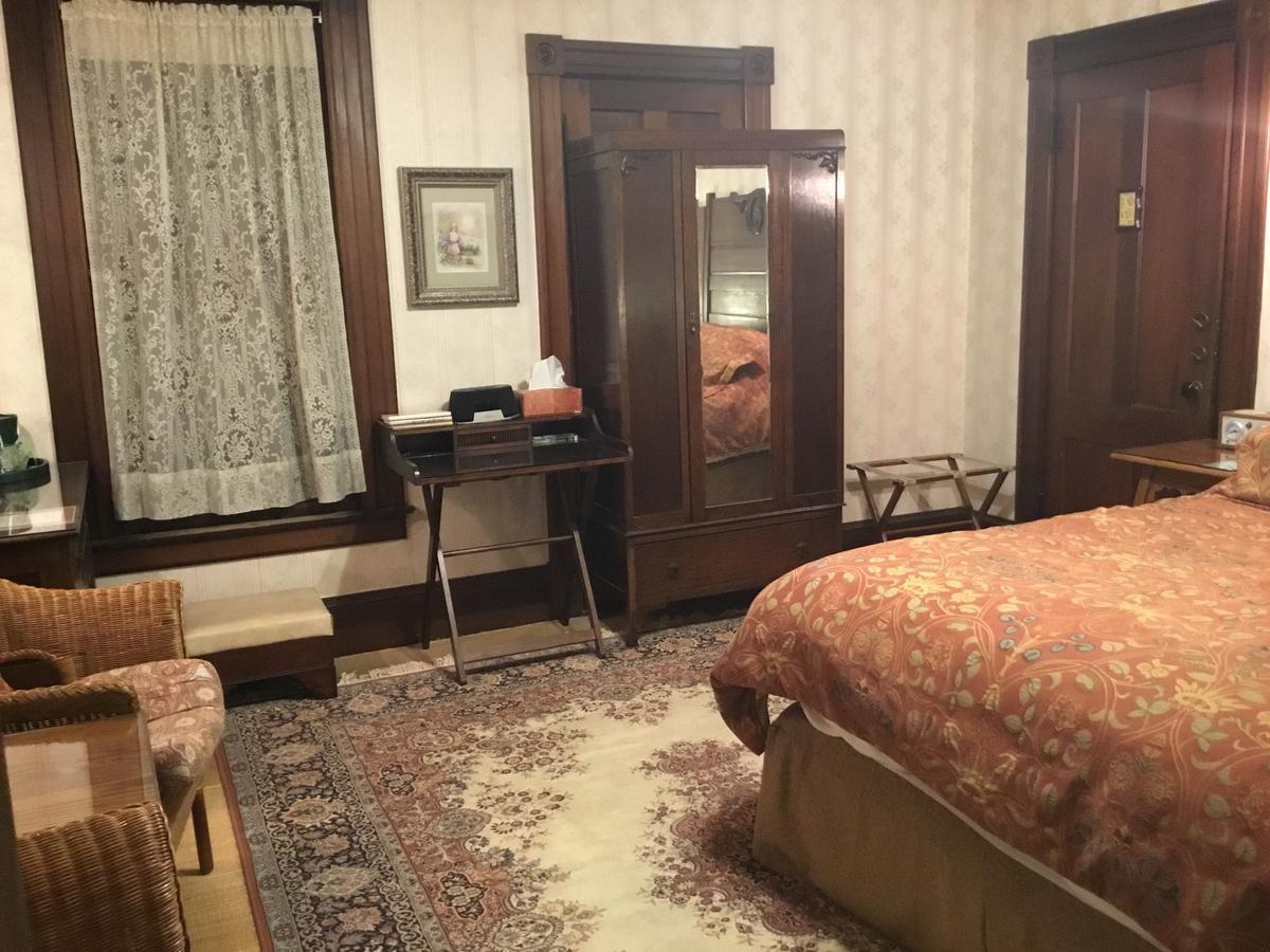Allen House Inn Amherst Buitenkant foto