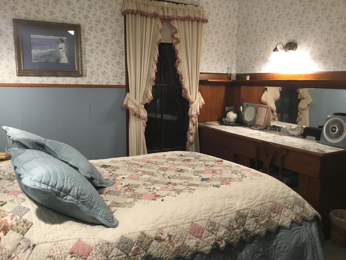 Allen House Inn Amherst Buitenkant foto