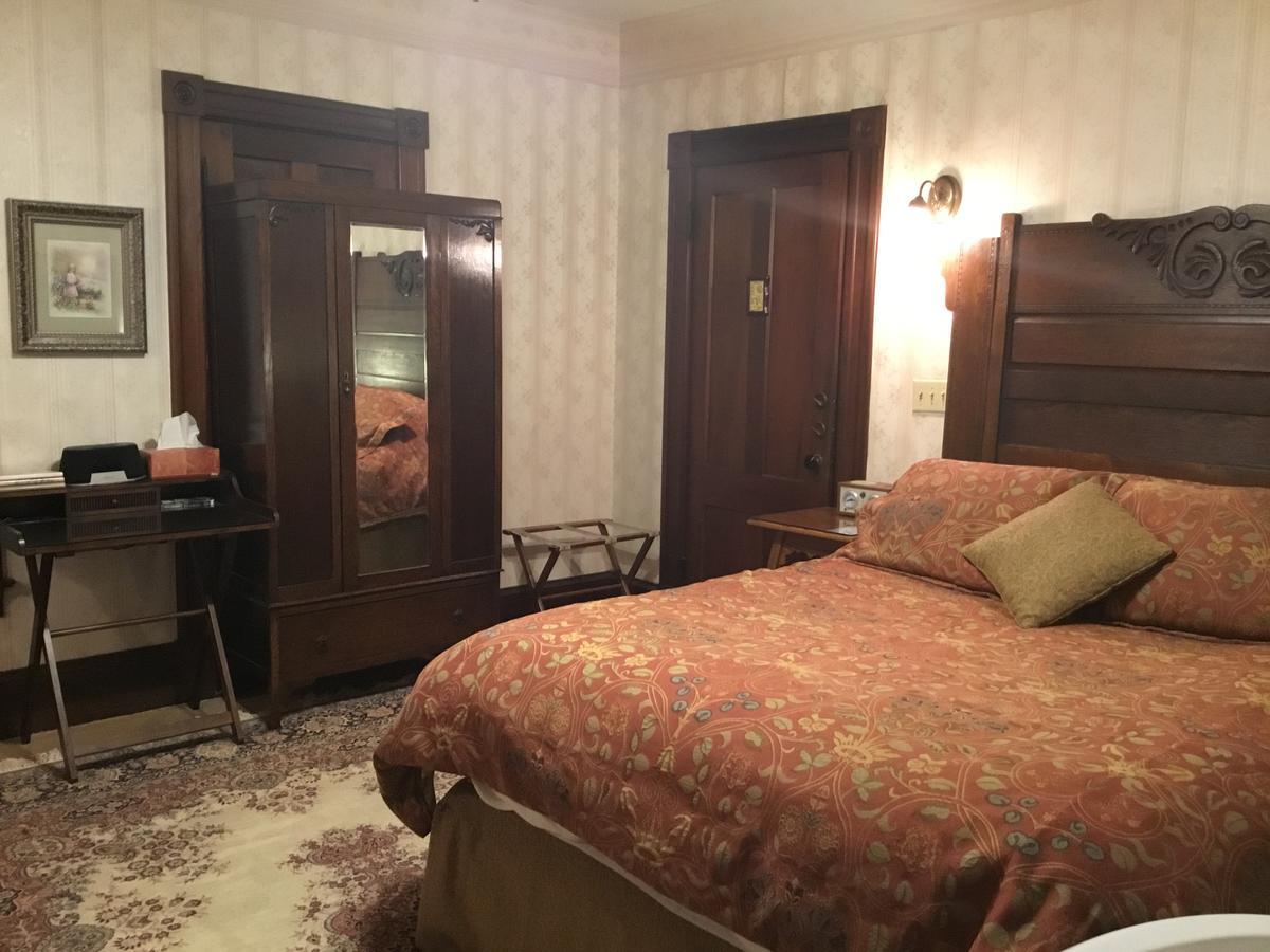 Allen House Inn Amherst Buitenkant foto