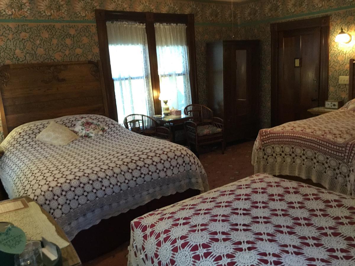 Allen House Inn Amherst Buitenkant foto