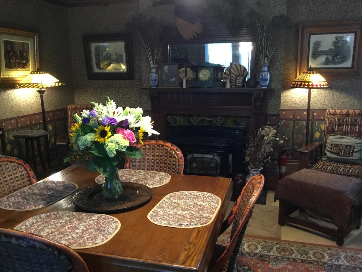Allen House Inn Amherst Buitenkant foto